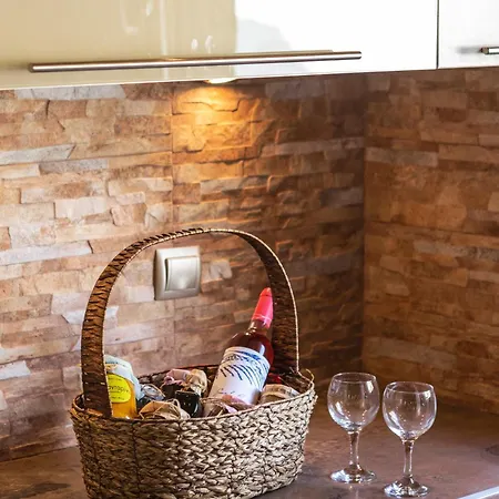 Ornytion Cozy House Willa *