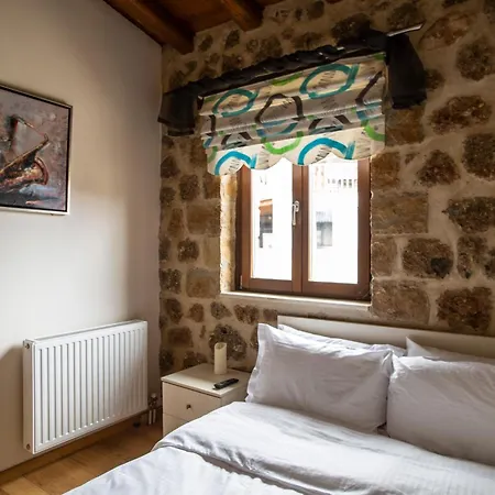 Ornytion Cozy House *