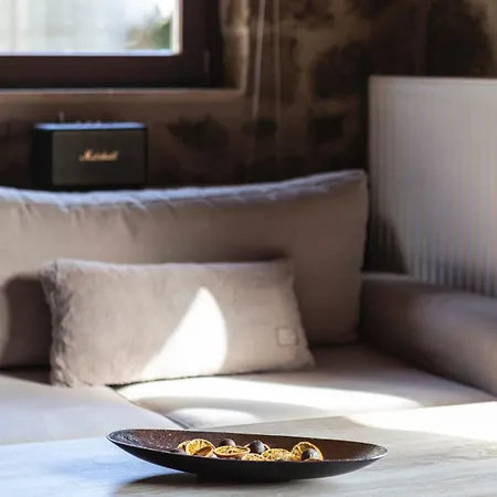 Ornytion Cozy House Willa